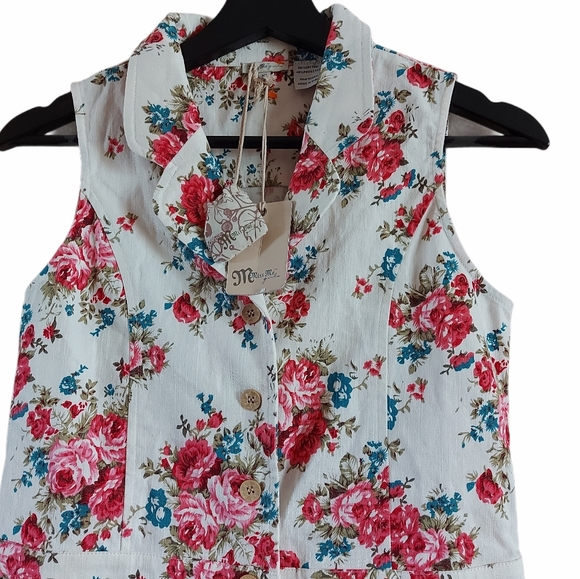 Miss Me Floral sleeveless butron front romper XS - Picture 2 of 8